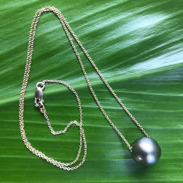 FLOATING TAHITIAN PEARL NECKLACE